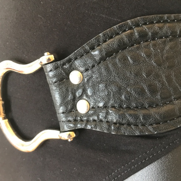 Silver Buckle Belt- Pebble Leather! EUC 3/$19 - Picture 5 of 11